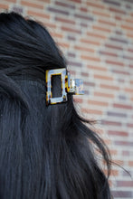 Load image into Gallery viewer, Carly Hair Claw - Tortoise