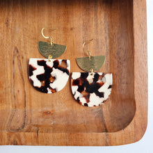 Load image into Gallery viewer, Harper Earrings - Cowhide