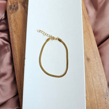 Load image into Gallery viewer, Luxe Gold Herringbone Bracelet