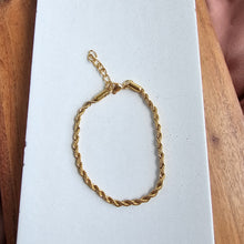 Load image into Gallery viewer, Luxe Gold Rope Bracelet