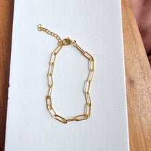 Load image into Gallery viewer, Luxe Gold Paper Clip Bracelet