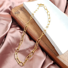 Load image into Gallery viewer, Luxe Gold Chunky Paper Clip Chain - 18"