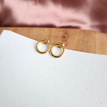 Load image into Gallery viewer, Luxe Gold Oriana Studs - Small
