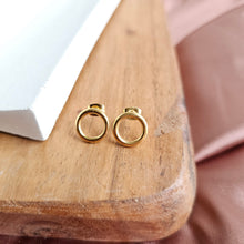 Load image into Gallery viewer, Luxe Gold Oriana Studs - Small