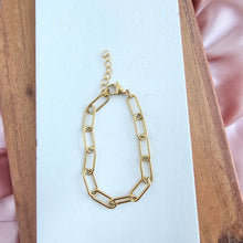 Load image into Gallery viewer, Luxe Gold Chunky Paper Clip Bracelet