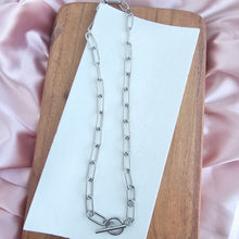Load image into Gallery viewer, Luxe Silver Chunky Paper Clip Chain - 18"