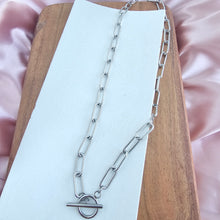 Load image into Gallery viewer, Luxe Silver Chunky Paper Clip Chain - 18"