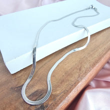 Load image into Gallery viewer, Luxe Silver Delicate Herringbone Chain - 18"