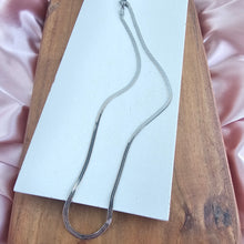 Load image into Gallery viewer, Luxe Silver Delicate Herringbone Chain - 18"