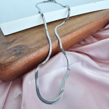 Load image into Gallery viewer, Luxe Silver Delicate Herringbone Chain - 18"