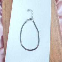 Load image into Gallery viewer, Luxe Silver Herringbone Bracelet