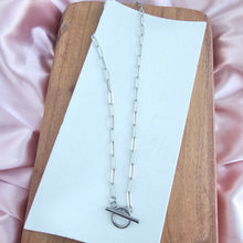 Load image into Gallery viewer, Luxe Silver Paper Clip Chain - 18"