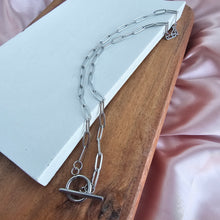 Load image into Gallery viewer, Luxe Silver Paper Clip Chain - 18"