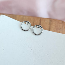 Load image into Gallery viewer, Luxe Silver Oriana Studs - Medium