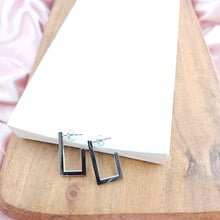 Load image into Gallery viewer, Luxe Silver Goldi Hoops