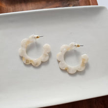 Load image into Gallery viewer, Flora Hoops - Cream