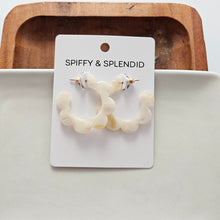 Load image into Gallery viewer, Flora Hoops - Cream