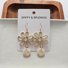 Load image into Gallery viewer, Maisy Earrings - Cream