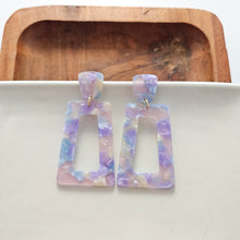 Load image into Gallery viewer, Avery Earrings - Dreamy