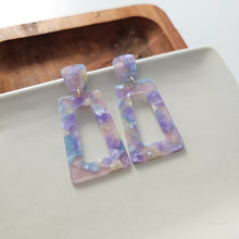Load image into Gallery viewer, Avery Earrings - Dreamy