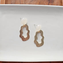 Load image into Gallery viewer, Marley Earrings - Iridescent