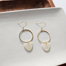 Load image into Gallery viewer, Iris Earrings - Iridescent