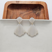 Load image into Gallery viewer, Ariel Earrings - Seashell