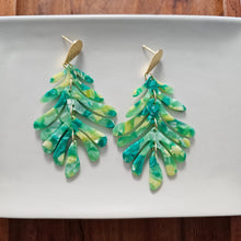 Load image into Gallery viewer, Palm Earrings - Green