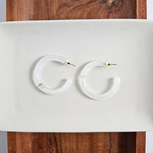 Load image into Gallery viewer, Josie Hoops - White