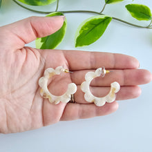 Load image into Gallery viewer, Flora Hoops - Cream