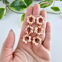 Load image into Gallery viewer, Delilah Earrings - Peach
