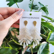 Load image into Gallery viewer, Palm Earrings - Seashell