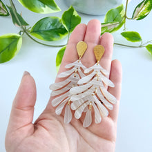 Load image into Gallery viewer, Palm Earrings - Seashell