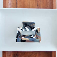 Load image into Gallery viewer, Carly Hair Claw - Camo