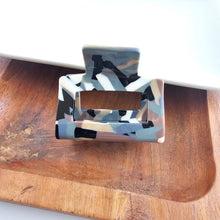 Load image into Gallery viewer, Carly Hair Claw - Camo