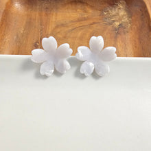 Load image into Gallery viewer, Blossom Studs - Pearl