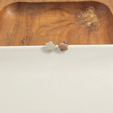 Load image into Gallery viewer, Luxe Flower Studs - Silver