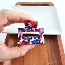 Load image into Gallery viewer, Carly Hair Claw - Americana