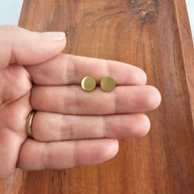 Load image into Gallery viewer, Luxe Circle Studs - Gold