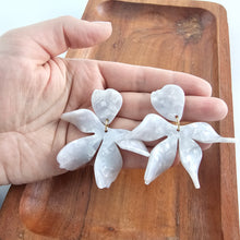 Load image into Gallery viewer, Jasmine Earrings - Pearl