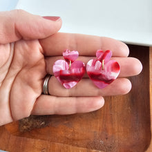 Load image into Gallery viewer, Darling Heart Earrings - Strawberry Fizz