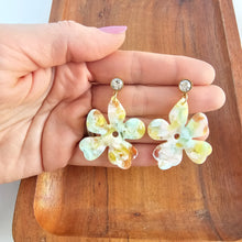 Load image into Gallery viewer, Petunia Earrings - Citron Zest