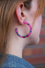 Load image into Gallery viewer, Camy Hoops - Fuchsia Tortoise