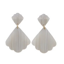 Load image into Gallery viewer, Ariel Earrings - Seashell