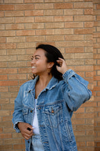 Load image into Gallery viewer, Emma Earrings - Amber Dot