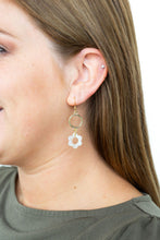 Load image into Gallery viewer, Poppy Earrings - Cream