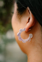 Load image into Gallery viewer, Flora Hoops - Lilac Quartz