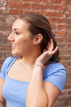 Load image into Gallery viewer, Luxe Silver Kamora Hoops