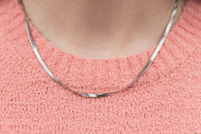 Load image into Gallery viewer, Luxe Silver Delicate Herringbone Chain - 18"