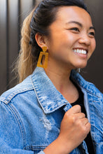 Load image into Gallery viewer, Avery Earrings - Yellow Gold Glitter